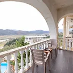 Roan Luxury וילה Vlorë