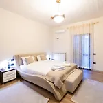 Roan Luxury * Vlorë