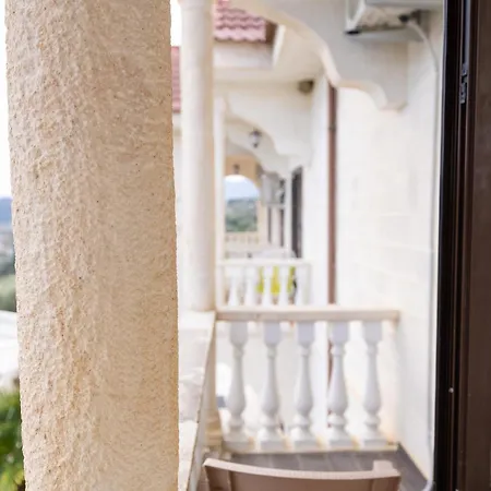 Villa Roan Luxury Vlorë