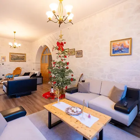 Roan Luxury Villa Vlorë