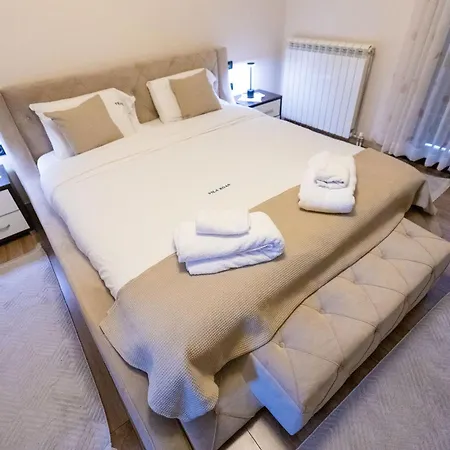 Roan Luxury * Vlorë