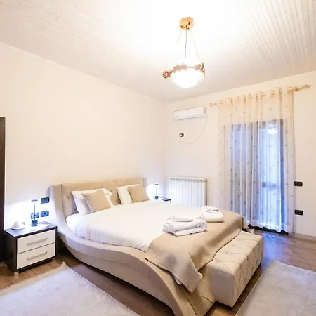 Roan Luxury *