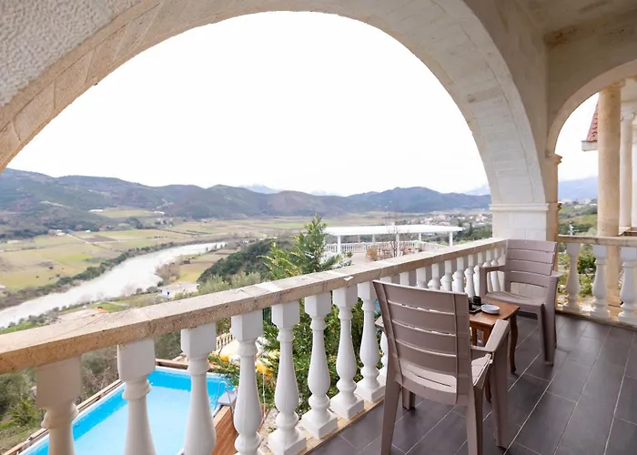 Roan Luxury * Vlorë