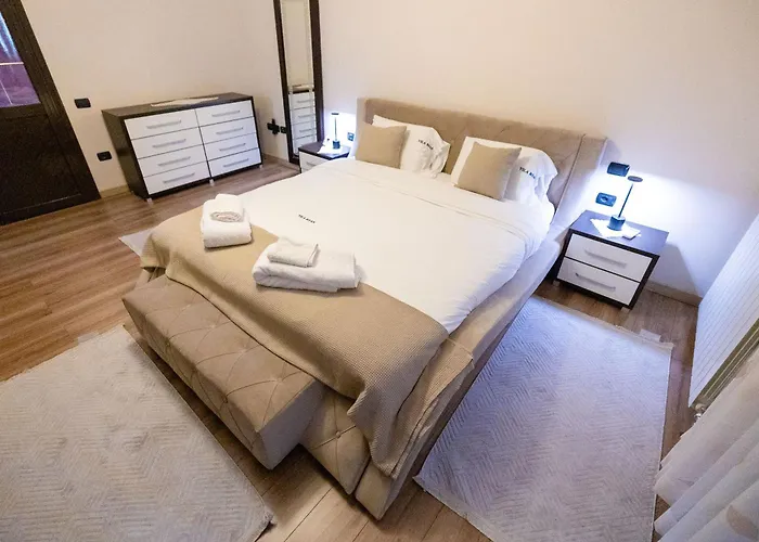Roan Luxury